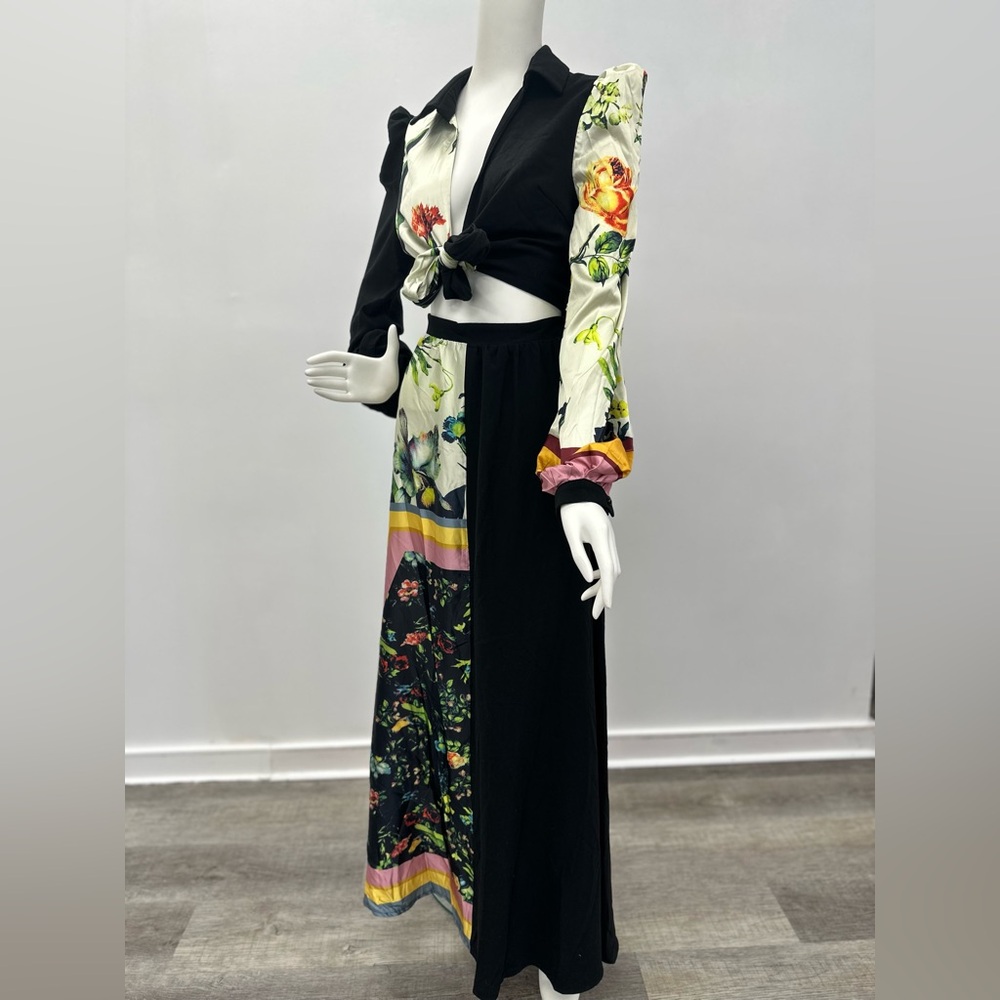 Latiste Peek a Book Dress